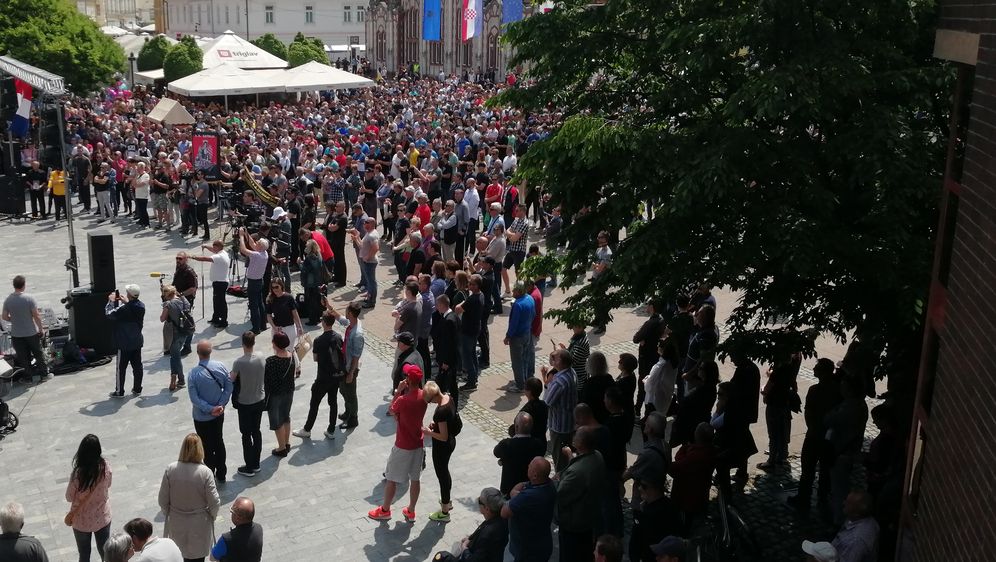Prosvjed protiv Roma u Pribislavcu (Foto: Dnevnik.hr)