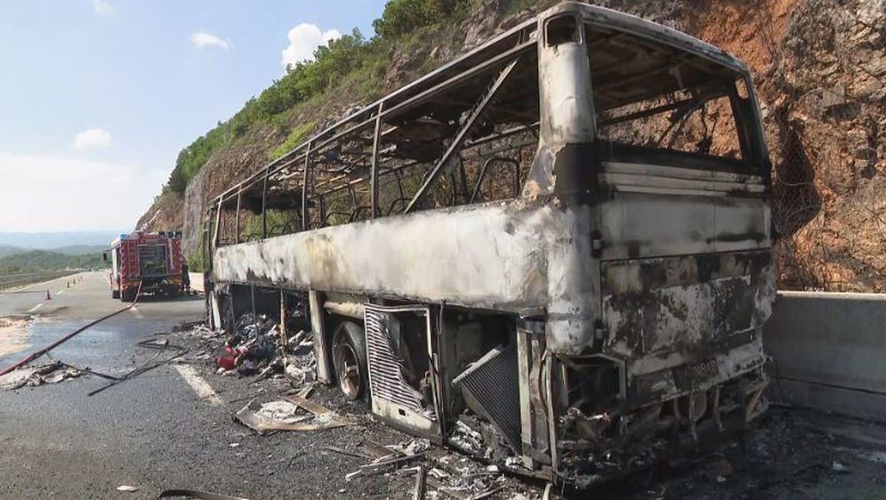 Autobus koji je izgorio na autocesti A6 (Foto: Dnevnik.hr) - 2