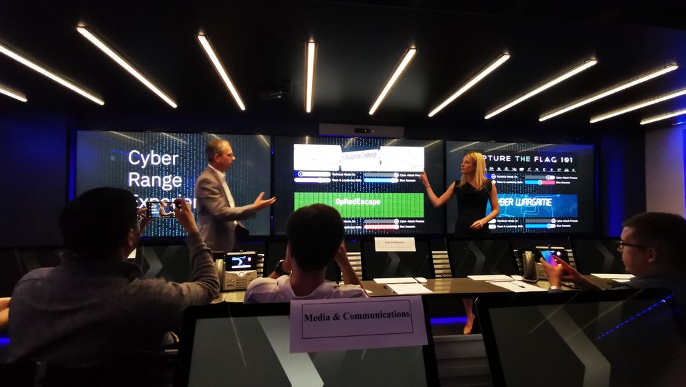 C-TOC, Erno Doorenspleet i Sophia Smith