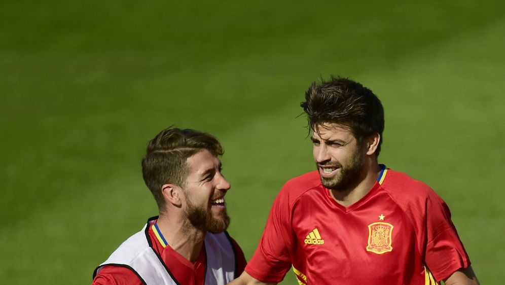 Ramos i Pique (Foto: AFP)