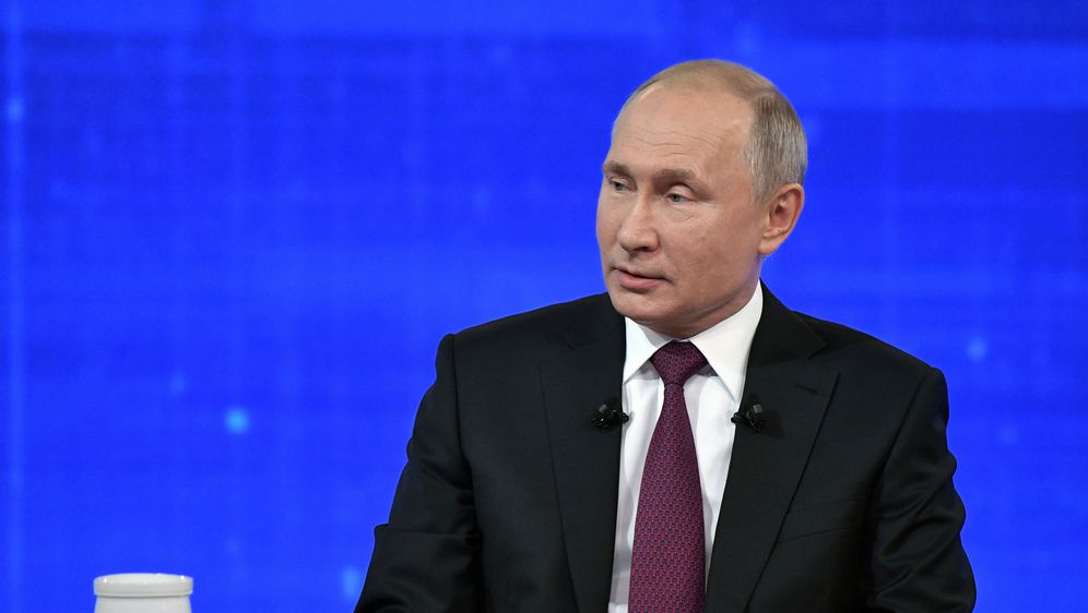 Putinova 'Direktna linija' (Foto: AFP) - 1
