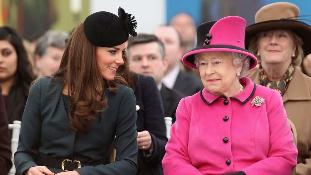 Kraljica Elizabeta i Kate Middleton (Foto: Getty Images)