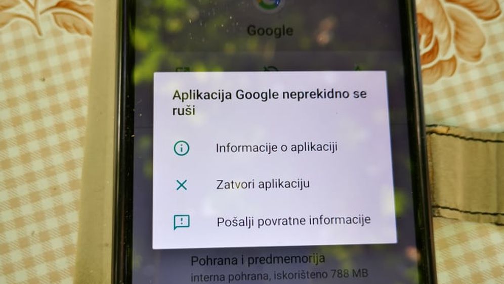 Googleova aplikacija se ruši