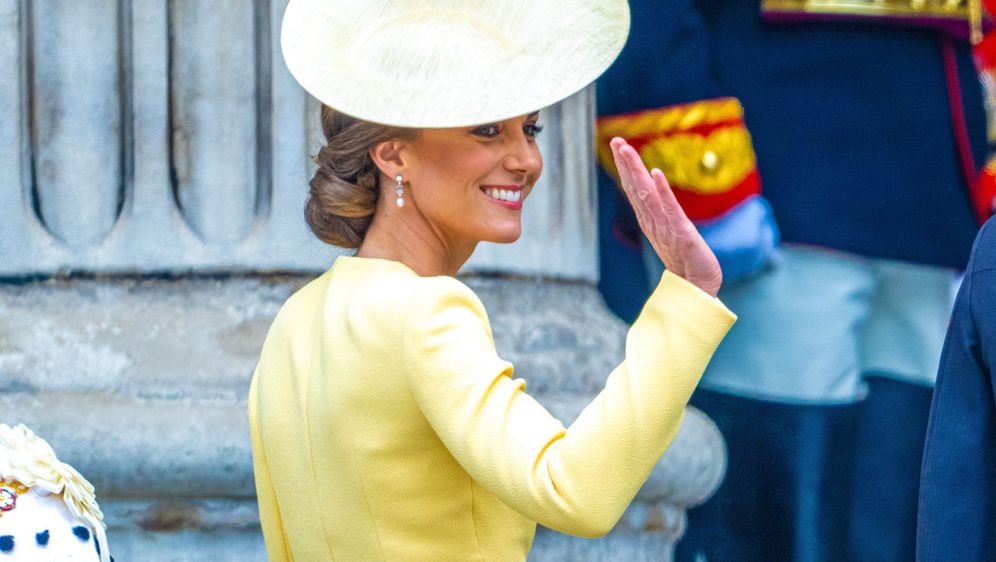 Elegantna Catherine Middleton na svečanoj proslavi kraljičin 70 godina vladavine