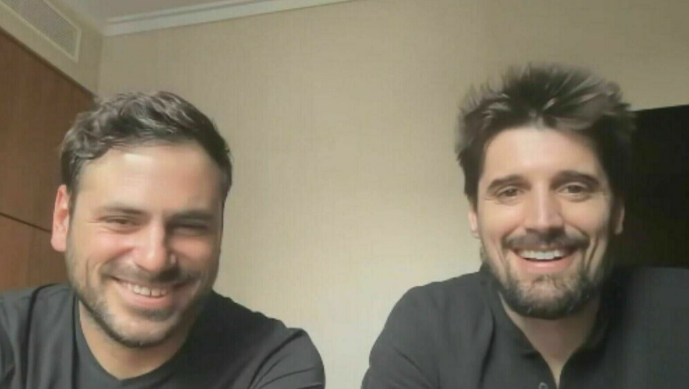 In Magazin: 2 cellos - 6