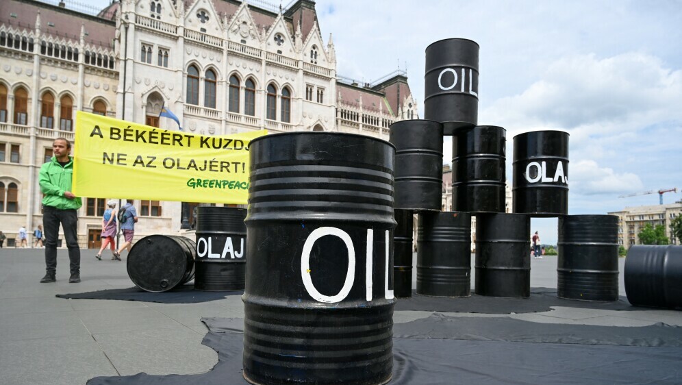 Prosvjed u protiv kupovanja ruske nafte