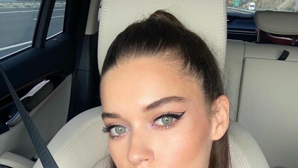 Afra Saraçoğlu - 4