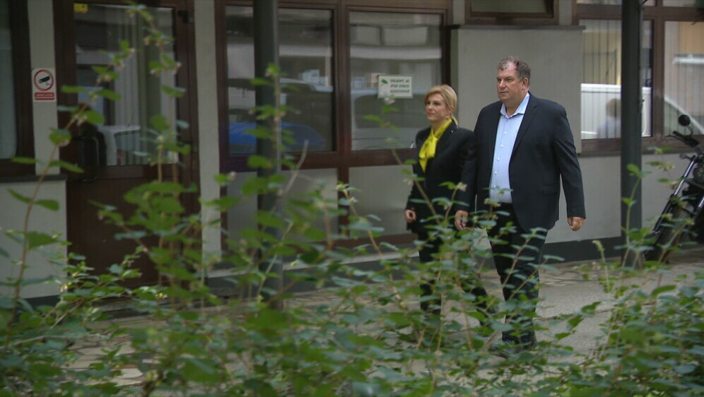 Kolinda Grabar-Kitarović i Jakov Kitarović na biralištu - 2
