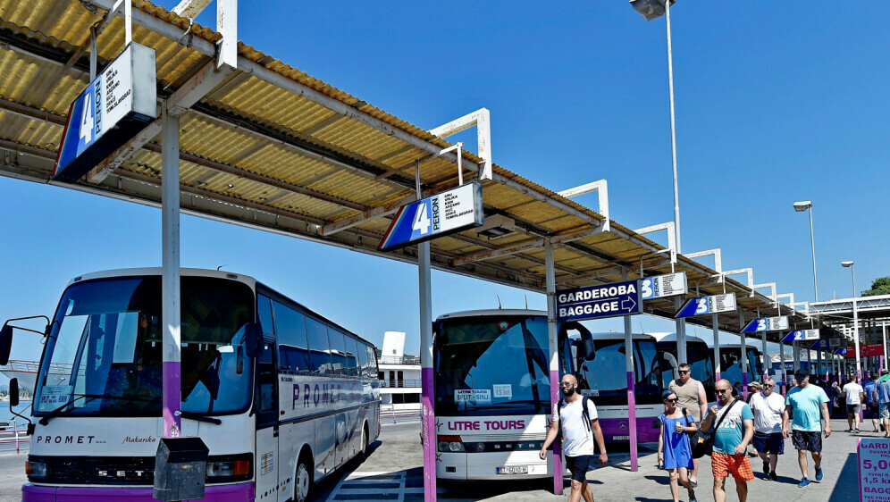 Autobus Prometa Makarska na splitskom autobusnom kolodvoru