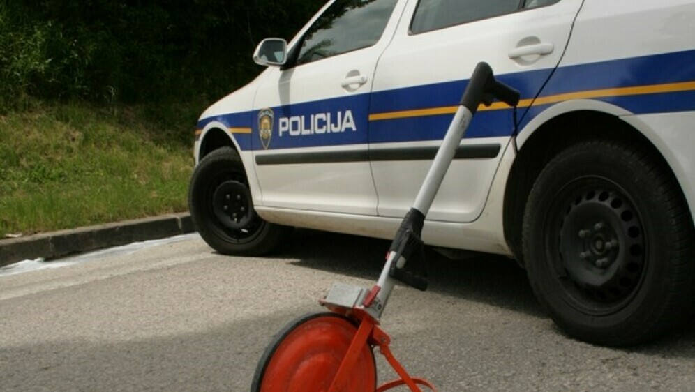 Policija