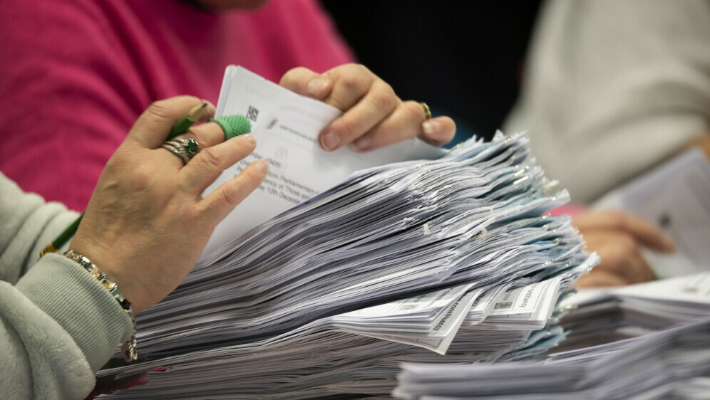 Kako se piše: brojiti ili brojati