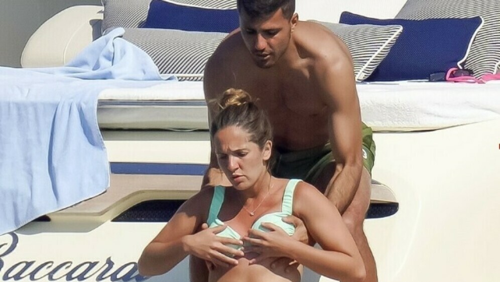 Rodri s djevojkom na jahti