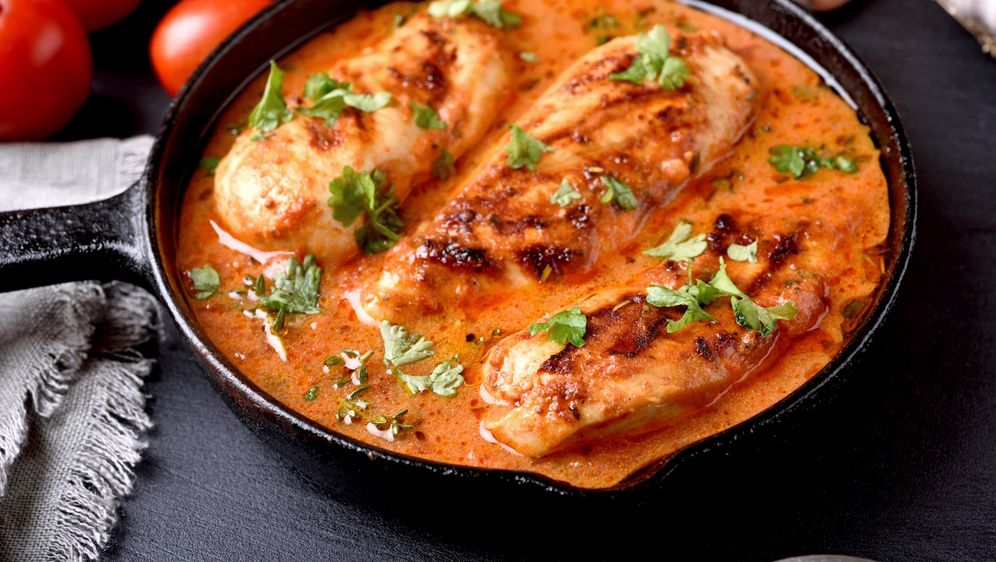 Pileća prsa u umaku od rajčica