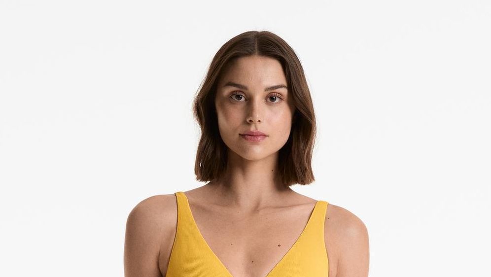Oysho, gornji dio 22,99 EUR, donji dio 17,99 EUR