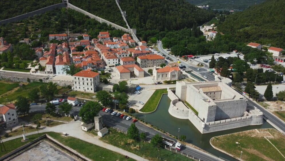 Ston