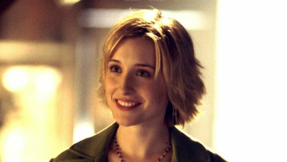 Allison Mack - 5