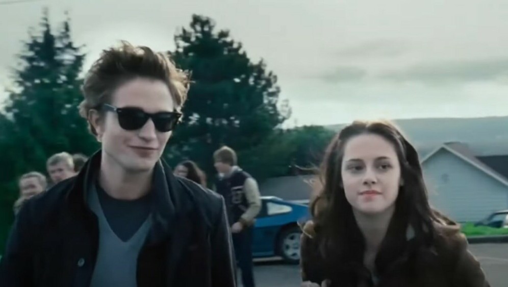 Scena iz filma Sumrak s glavnim likovima