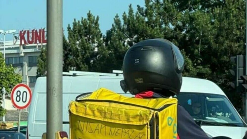 Dostavljač