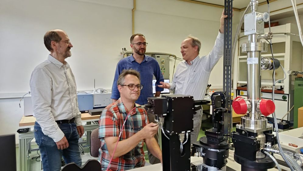 D. Sunko, D. Tolj i N. Barišić