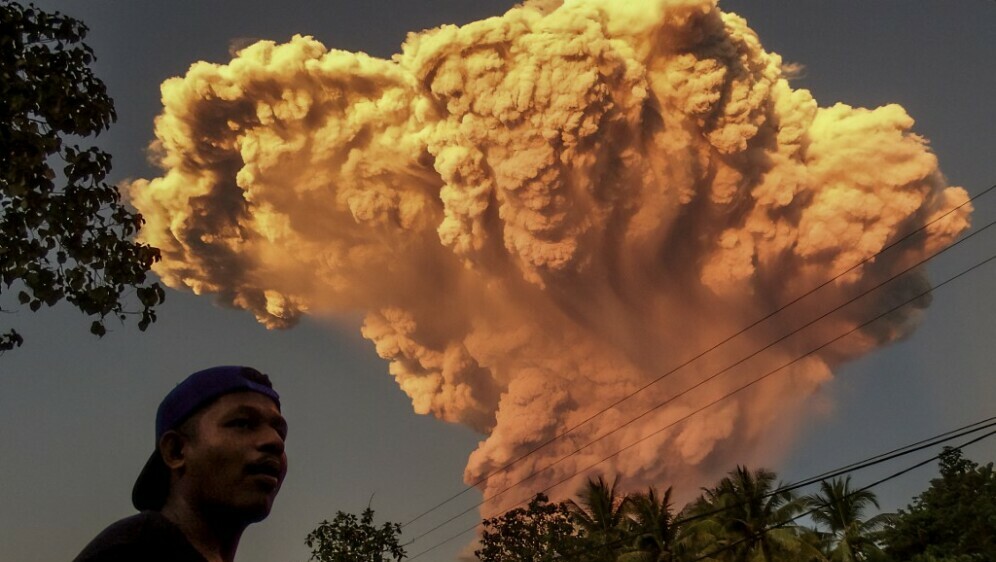 Erupcija vulkana Lewotobi Laki Laki