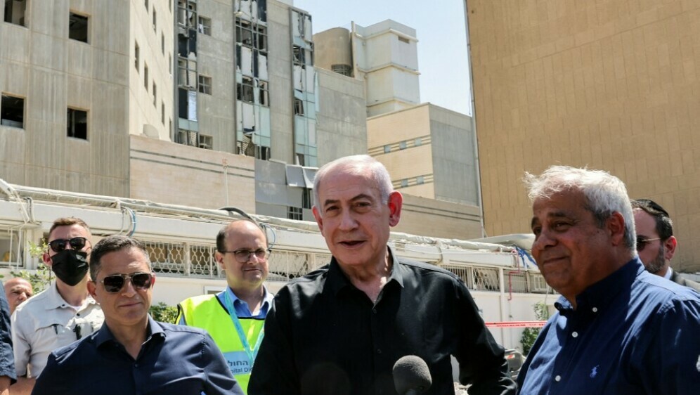 Benjamin Netanyahu u obilasku oštećene bolnice