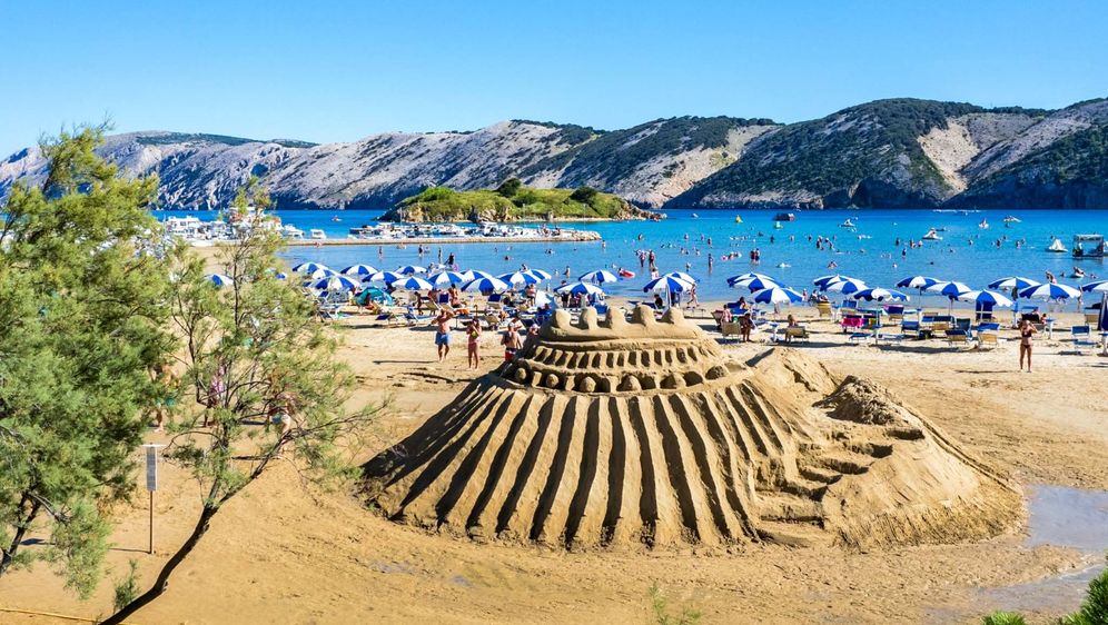 Festival skulpture u pijesku u Loparu - 4