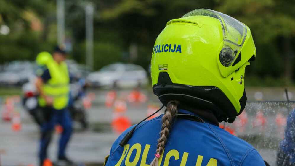 Ilustracija; Policajka