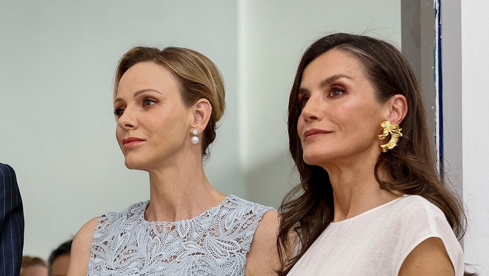 Kraljica Letizia i princeza Charlene u elegantnim haljinama - 3