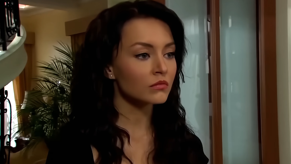Angelique Boyer - 6