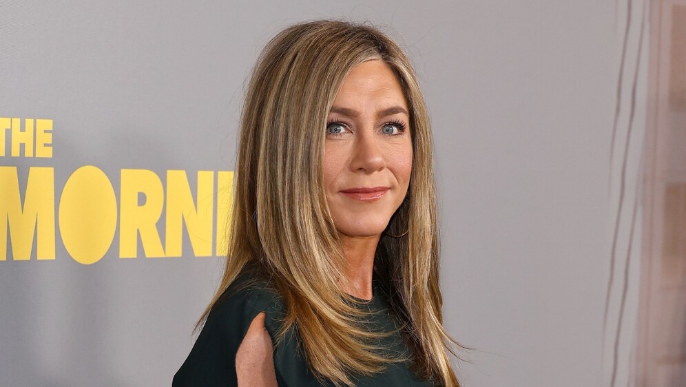 Jennifer Aniston u tamnozelenoj haljini