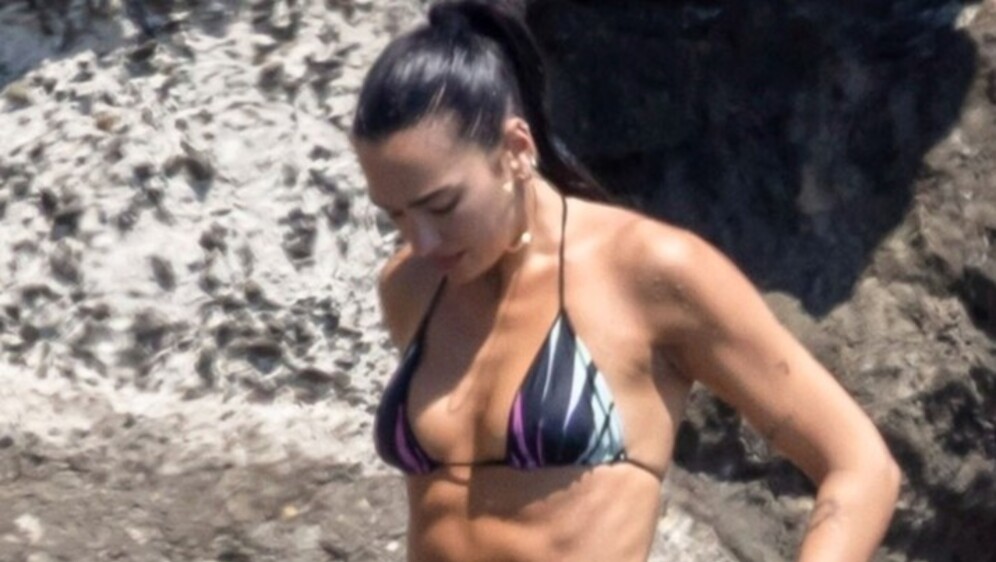Dua Lipa - 4