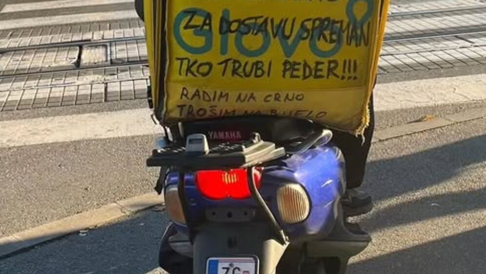 Poruke na torbi