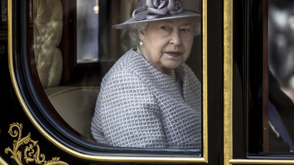 Kraljica Elizabeta (Foto: AFP)
