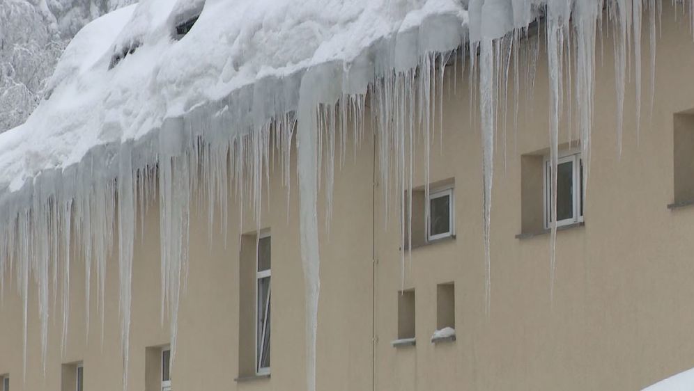 Opasnost s krovova (Foto: Dnevnik.hr) - 1