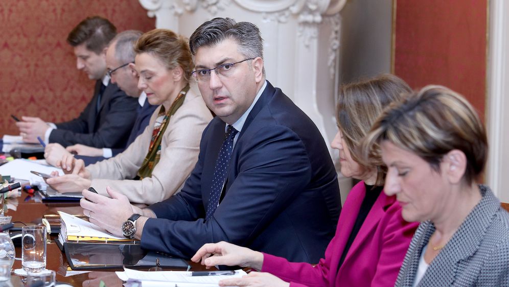 Premijer Andrej Plenković i ministri (Foto: Pixell)