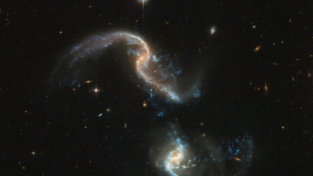 Sudar dviju galaksija koji je snimio teleskop Hubble (Foto: NASA)