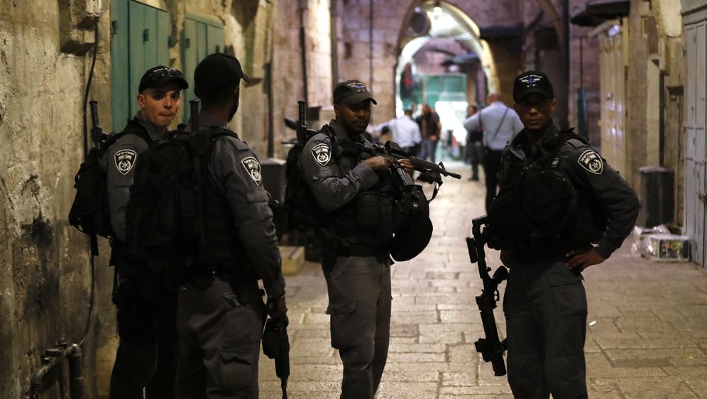 Izraelski vojnici u jeruzalemskom Starom gradu (Foto: AFP)