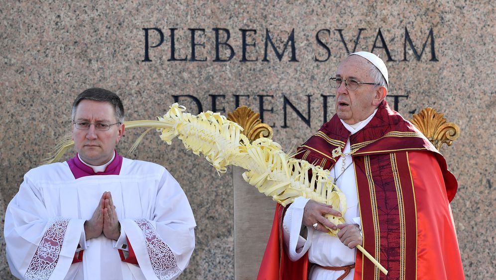 Papa Franjo na misi na Cvjetnicu (Foto: AFP)