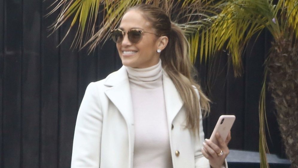 Jennifer Lopez obišla je svoju novu kuću u Malibuu