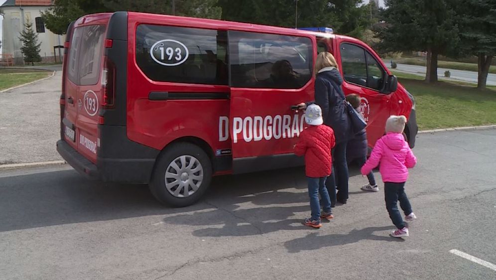 Prijevozno sredstvo DVD-a Podgorač odvesti će djecu u školu (Foto: Dnevnik.hr)
