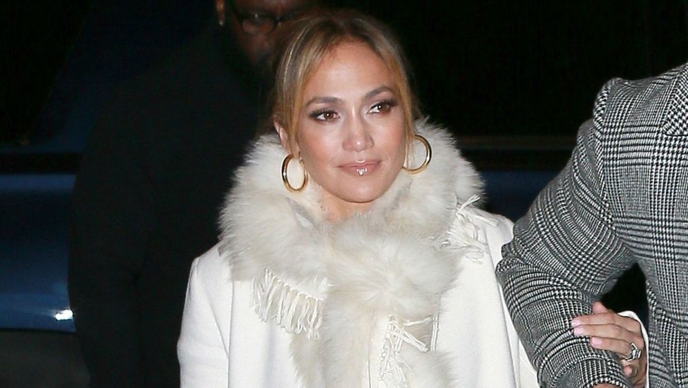 Jennifer Lopez uvijek privlači poglede svojim modnim kombinacijama