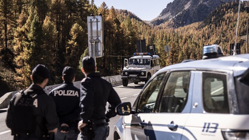 Talijanska policija (Foto: AFP)
