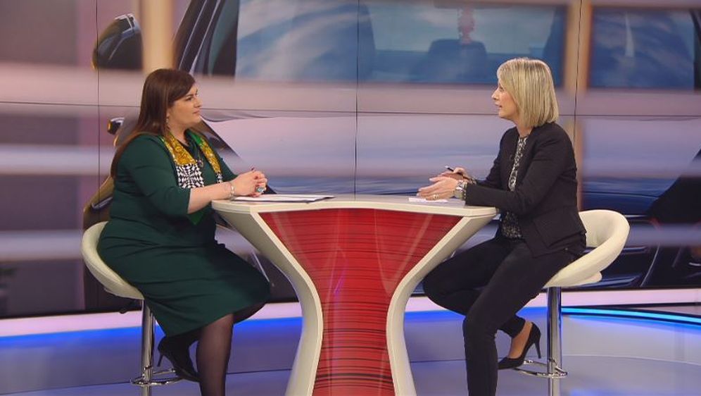 Gabrijela Žalac, ministrica regionalnog razvoja i fondova Europske unije, i Sabina Tandara Knezović (Foto: Dnevnik.hr)