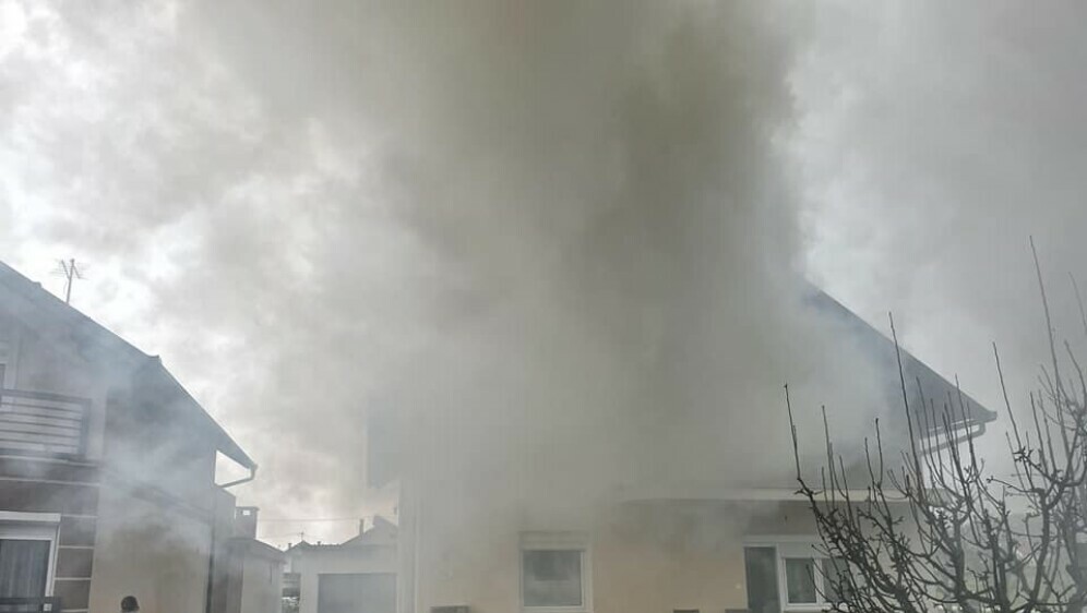 Vatrogasci gasili požar u Sibinju - 3