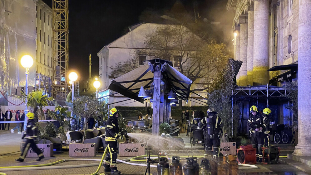 U podrumu kafića na zagrebačkom Trgu bana Jelačića izbio požar - 1