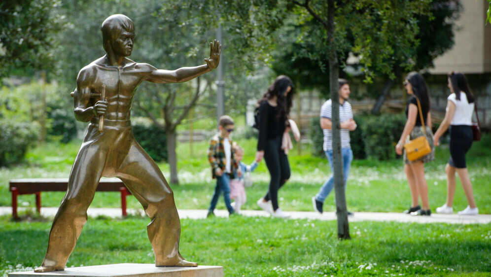 Ukraden kip Brucea Leeja u Mostaru