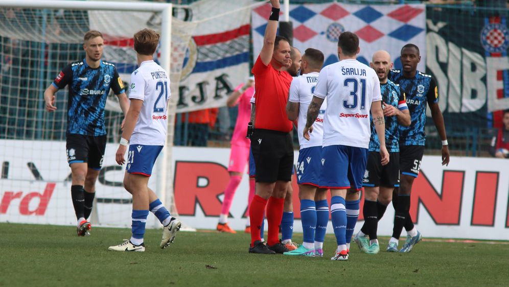 Sudac Fran Jović na utakmici Varaždina i Hajduka