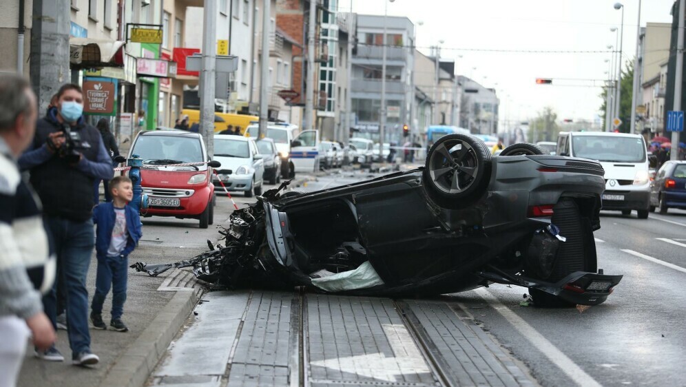 Prometna nesreća u aveniji Dubrava
