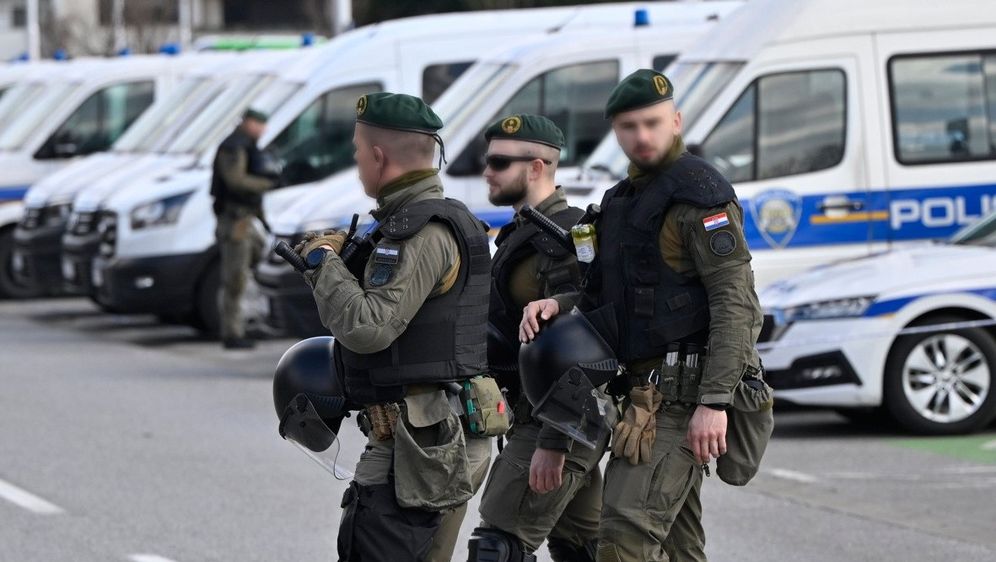 Policija na Maksimiru