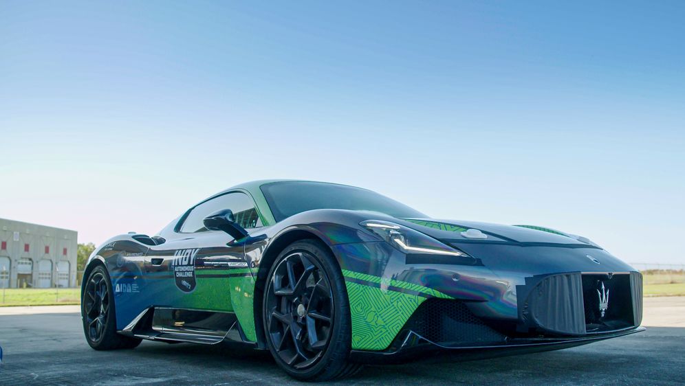 Autonomni Maserati MC20 Coupe